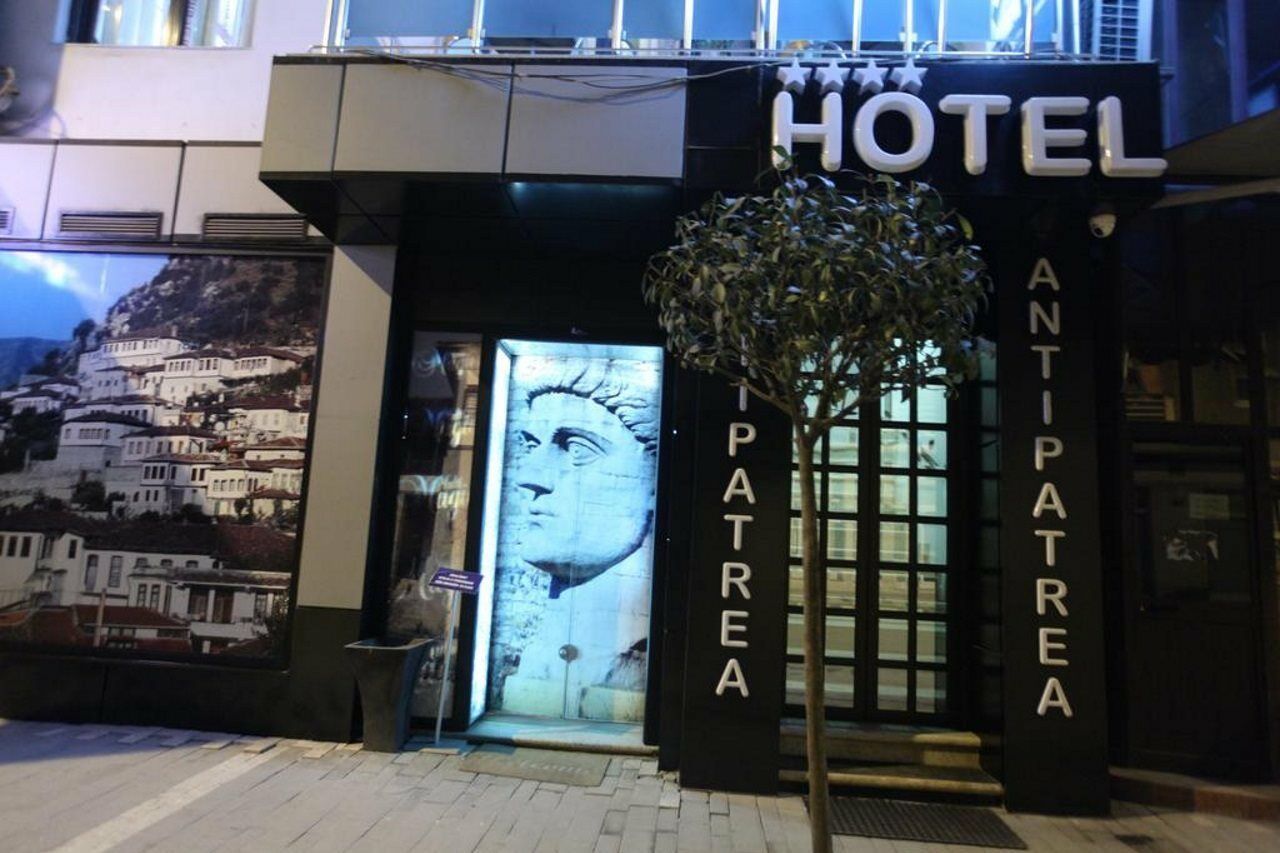 Antipatrea Hotel Berat Exterior foto